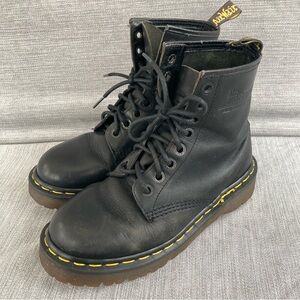 Vintage Doc Martens boots black women’s US 6.5